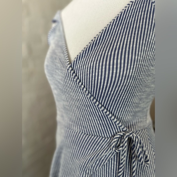 Caution To the Wind Blue & White Faux Wrap Top - Picture 3 of 5